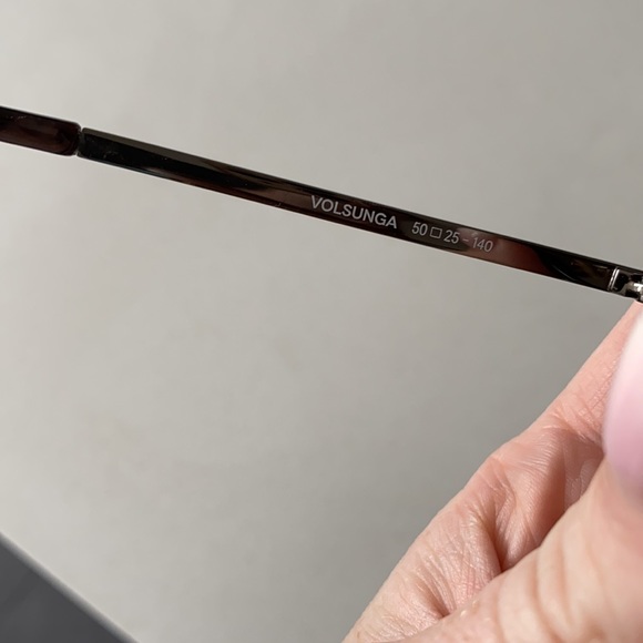 Ett:twa sun glasses - Picture 3 of 3